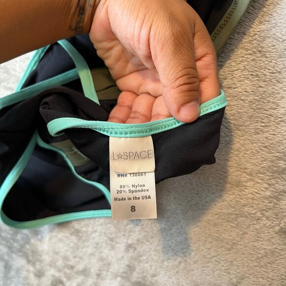 L*Space Color Block V-neck Cross-back Maniac One Piece Black Swimsuit Sz 8 - Picture 6 of 6